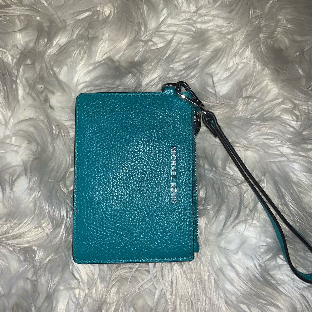 Michael kors leather coin purse.